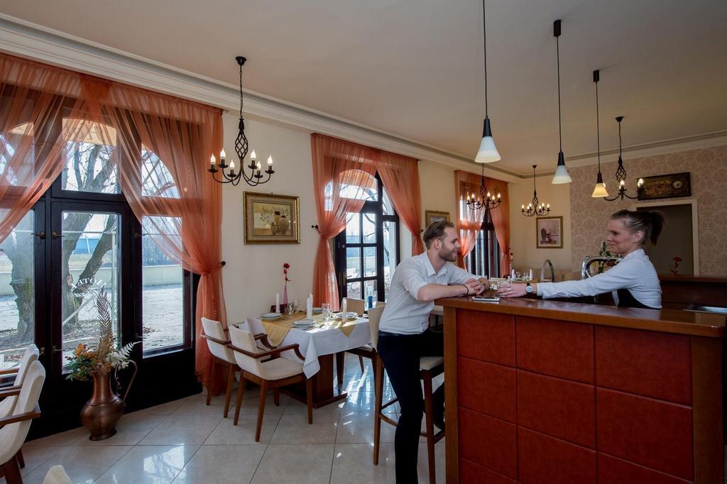 Hotel Tisza Es Thermalfuerdo Szolnok Zewnętrze zdjęcie