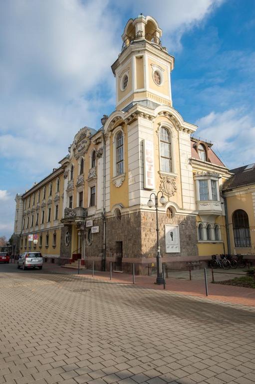 Hotel Tisza Es Thermalfuerdo Szolnok Zewnętrze zdjęcie