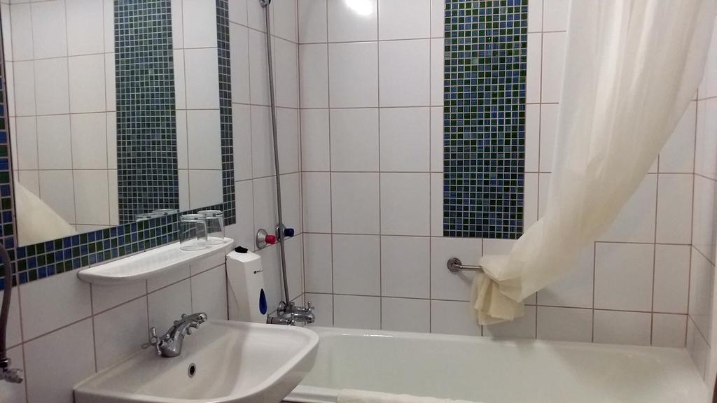 Hotel Tisza Es Thermalfuerdo Szolnok Zewnętrze zdjęcie